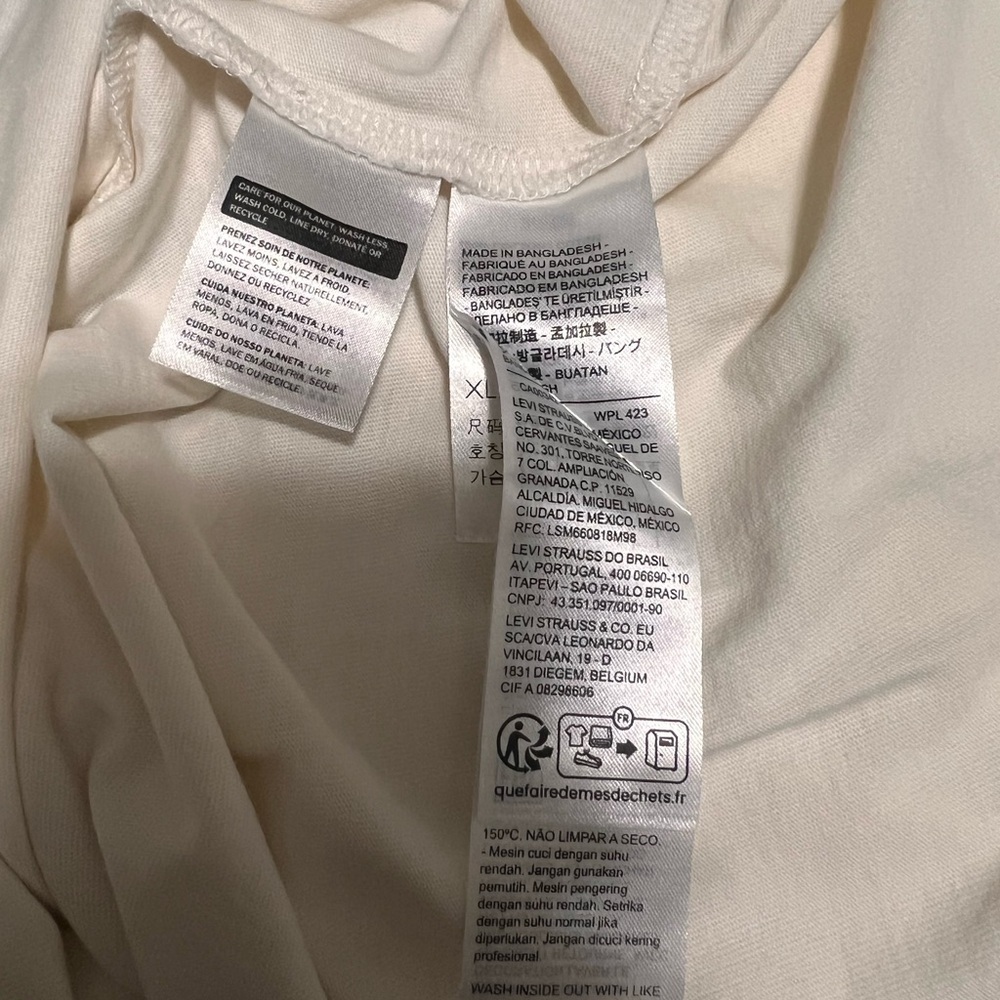 Levi's Multicolor Logo Tee - Picture 6 of 10